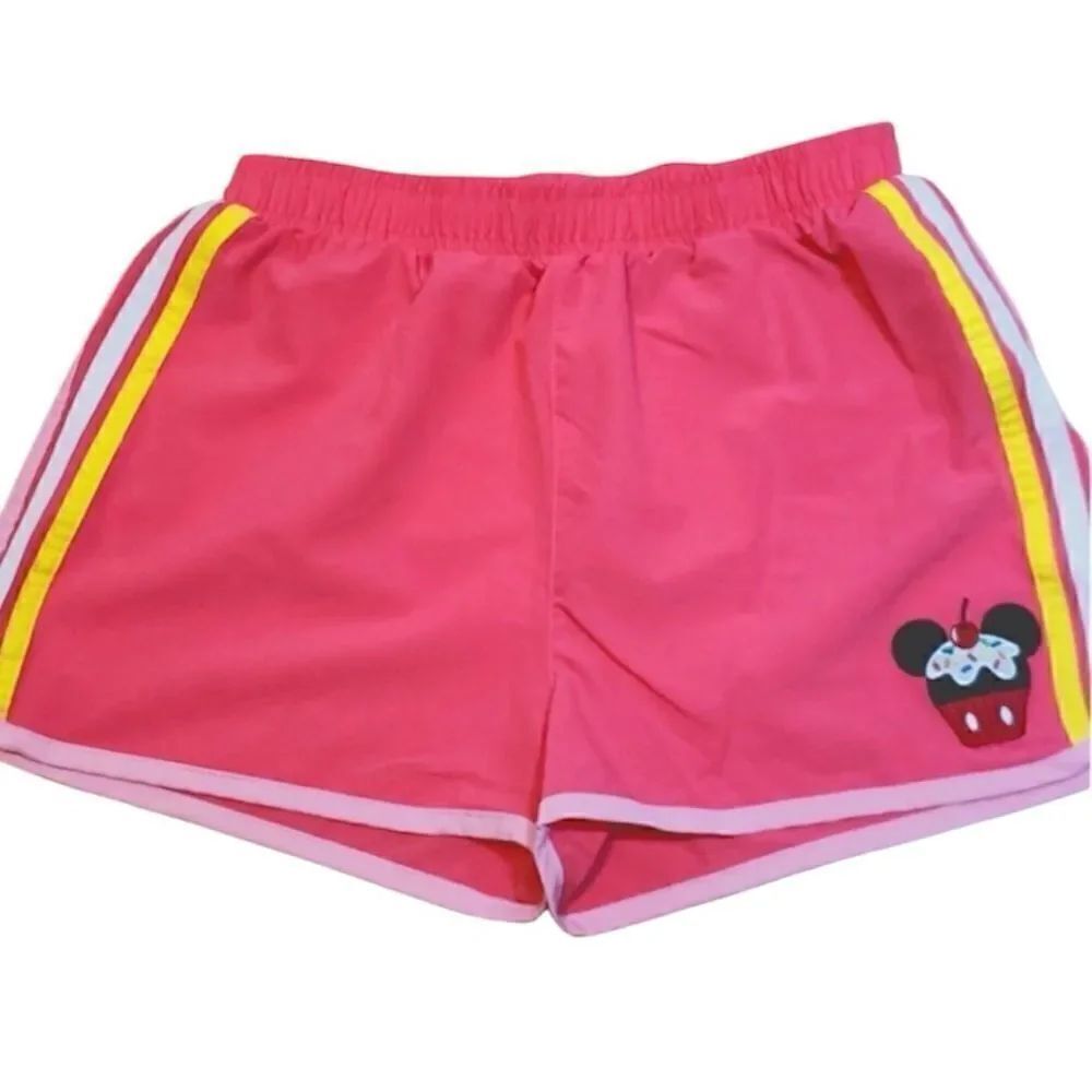 Disney Girl's Shorts, Mackey cupcake, running